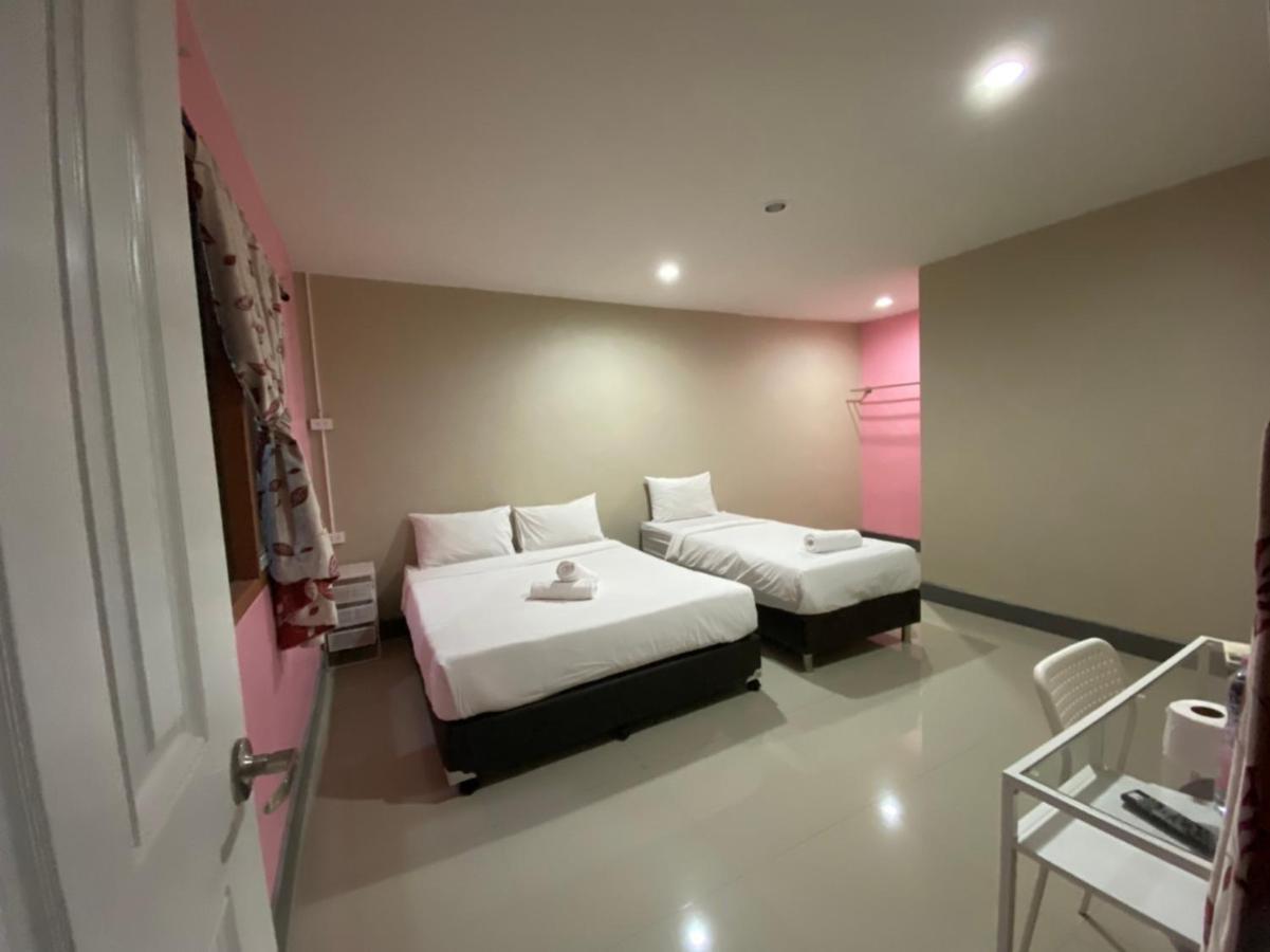 Wanderlust Bangkok Hostel Bagian luar foto