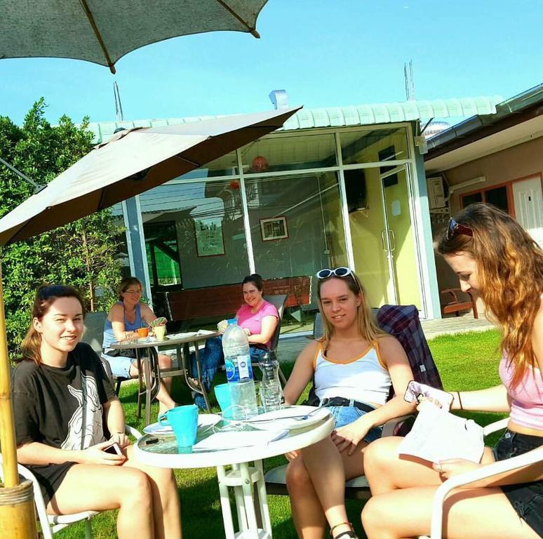 Wanderlust Bangkok Hostel Bagian luar foto