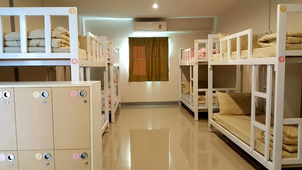 Wanderlust Bangkok Hostel Bagian luar foto
