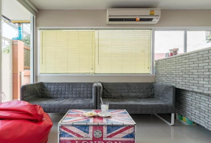 Wanderlust Bangkok Hostel Bagian luar foto
