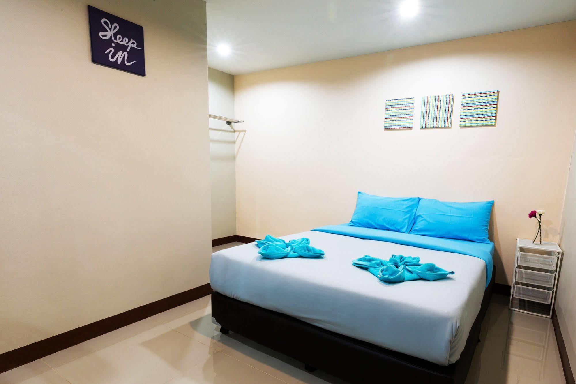 Wanderlust Bangkok Hostel Bagian luar foto