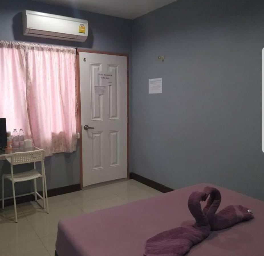 Wanderlust Bangkok Hostel Bagian luar foto